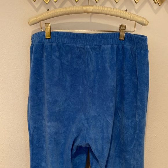 Monrow | Terrycloth High-Waisted Flare Sweatpants |Cerulean (Size L) - Picture 7 of 8
